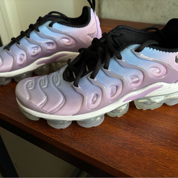 Nike Wmns Air VaporMax Plus 'Lilac University Blue Gradient' - Picture 3 of 10